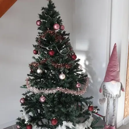 Petit A La Campagne Proche شقة