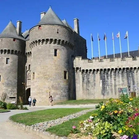 Petit A La Campagne Proche شقة