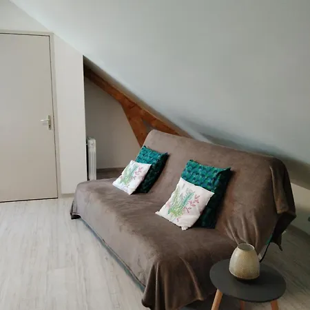 Petit A La Campagne Proche *